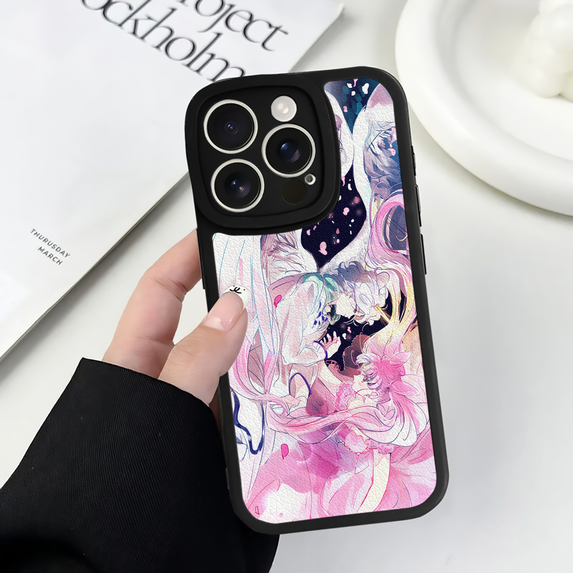 （画像用） 美少女戦士セーラームーン Sailor Moon 【iPhone 16シリーズ対応】シリコンスマホケース（レザー調） 材質：シリコン